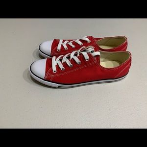 Converse Chuck Taylors Varsity Red